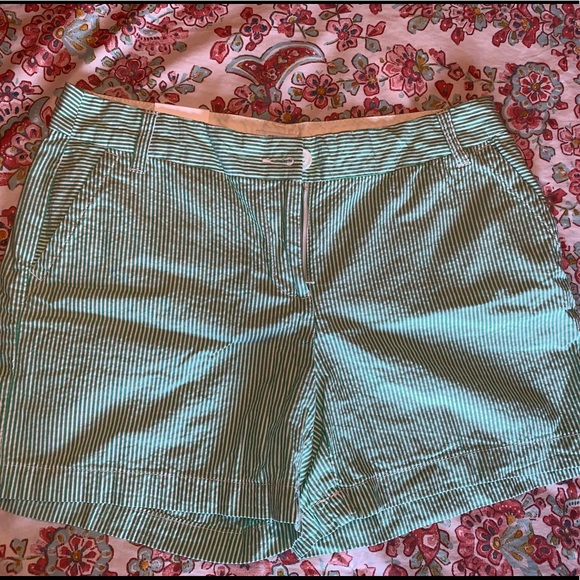 crown & ivy Pants - Crown & Ivy Green Pinstripe Shorts